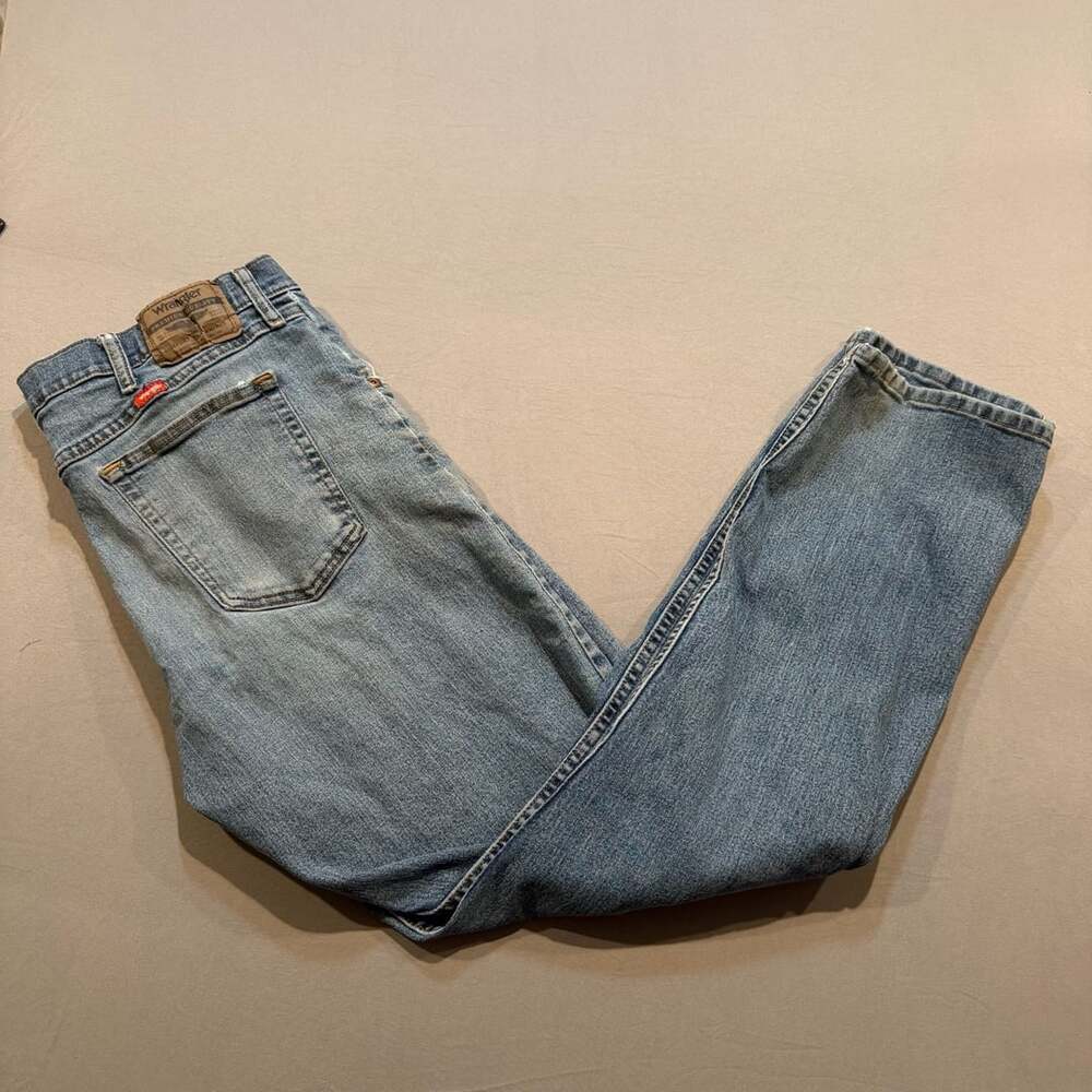 Wrangler Denim Jeans Size 34x32 Light Wash